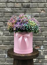 Цветочная композиция из Гипсофила и Розы в шляпной коробке в Мортке