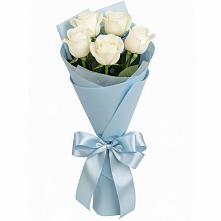 Букет 5 Белых роз Проуд в Мортке