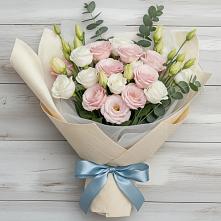 Букет цветов из:  Лизиантусы #REPLACE_PRED# Мортке