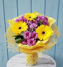 Букет цветов из:  Хризантемы и Герберы в Мортке