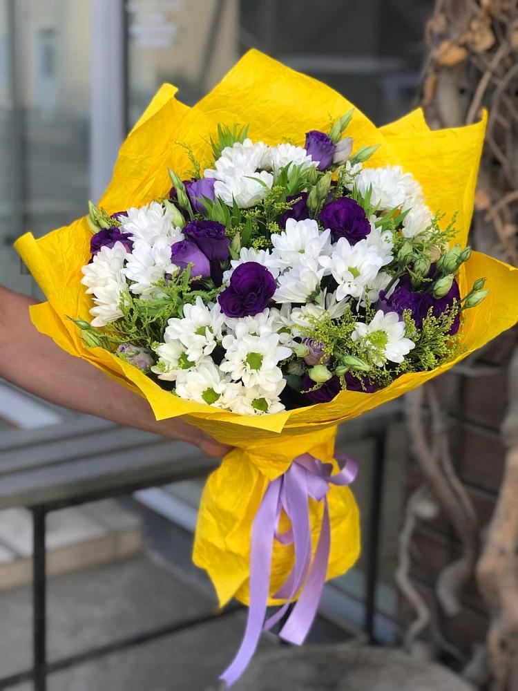 Букет цветов из: Ирисы, Хризантемы и Ромашки в Мортке