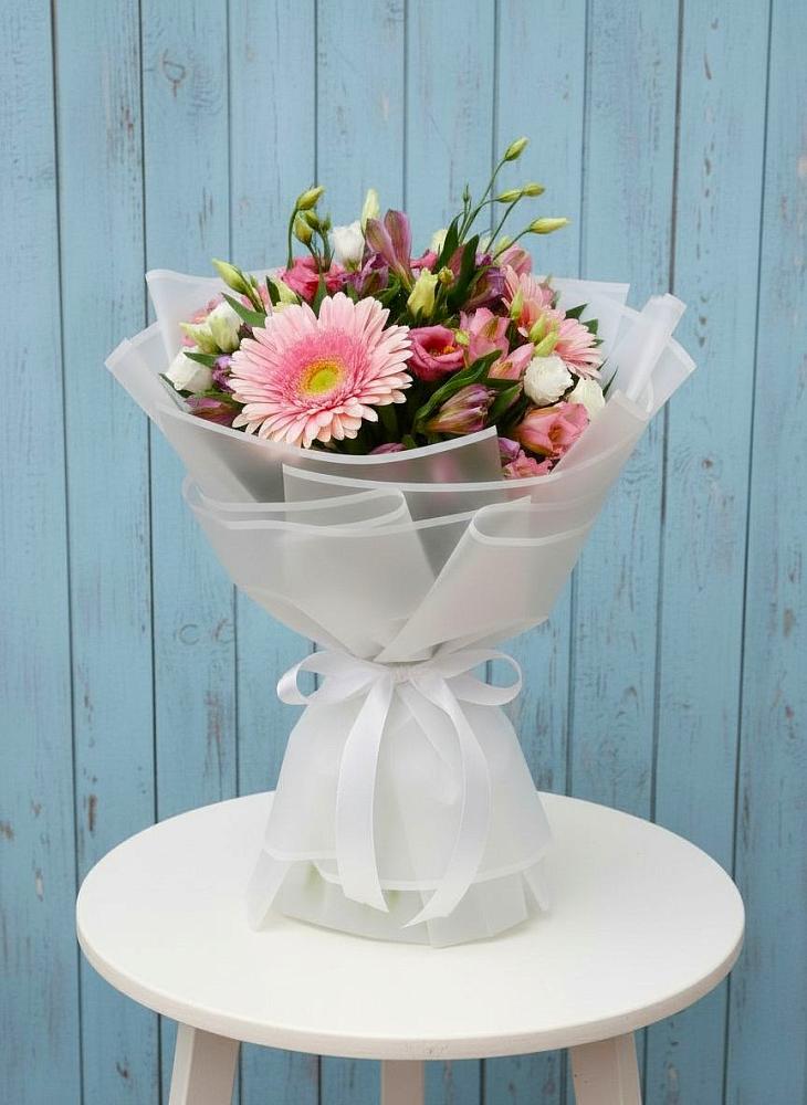 Букет цветов из: Герберы, Альстромерии и Лизиантусы в Мортке