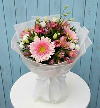 Букет цветов из:  Герберы, Альстромерии и Лизиантусы в Мортке