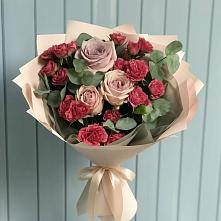 Букет цветов из:  Гвоздики и Розы в Мортке
